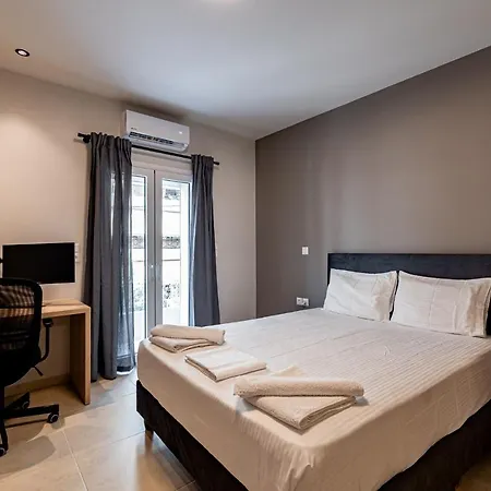 Renovated 2nd Floor Apt-close To The Park Athens