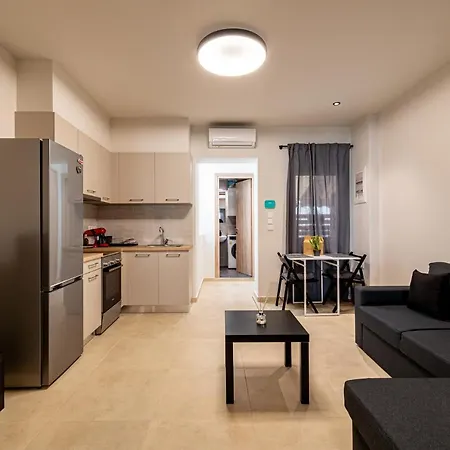 Renovated 2nd Floor Apt-close To The Park * Athens